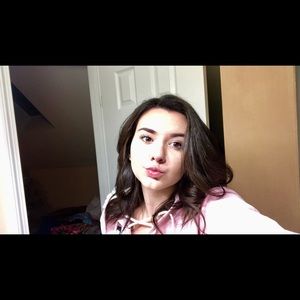 Meet your Posher, Deanna